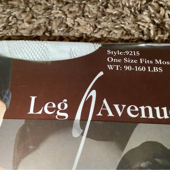 Leg Avenue lace thigh highs, color white, One Size - Picture 6 of 10
